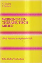 WERKEN IN EEN THERAPEUTISCH MILIEU 9789060168226 J. Kerstens, Boeken, Verzenden, Gelezen, J. Kerstens