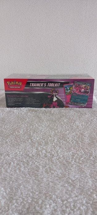 Pokémon - 1 Sealed box - Scarlet & Violet, Hobby en Vrije tijd, Verzamelkaartspellen | Pokémon, Nieuw