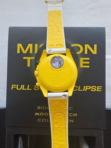Swatch - Mission to the Sun - Zonder minimumprijs -