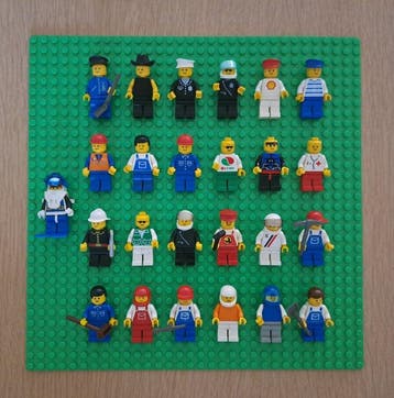 Lego - Minifigures - 25 LEGO minifiguren - 1980-1990 -, Nieuw