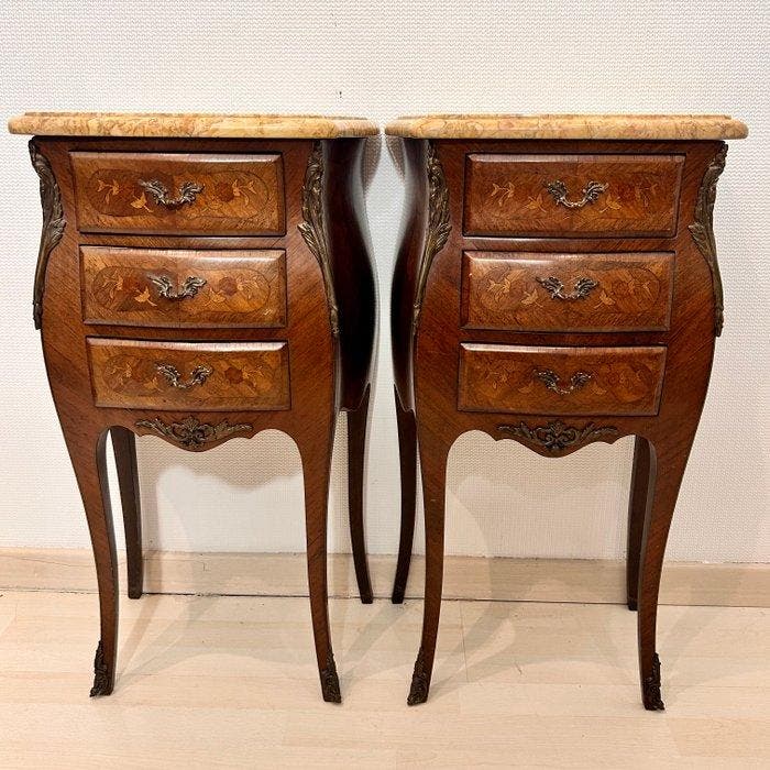 Nachtkastje (2) - Tulpenboomhout - Louis XV-stijl, Antiek en Kunst, Antiek | Overige Antiek