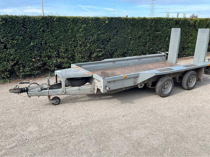 Veiling: Autotransporter aanhangwagen Ifor Williams 2011, Autos : Divers, Remorques, Enlèvement