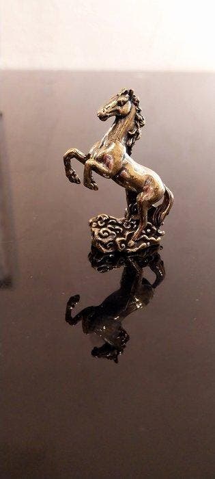 Messensteun (12) - Cheval cabré - Verguld messing, Antiek en Kunst