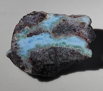 Larimar hoge kwaliteit-AAA ruw- Geen minimumprijs- 62.35 g