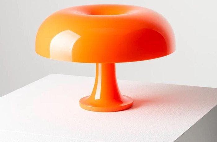 Artemide - Giancarlo Mattioli - Tafellamp - Nessino -, Antiquités & Art, Antiquités | Éclairage