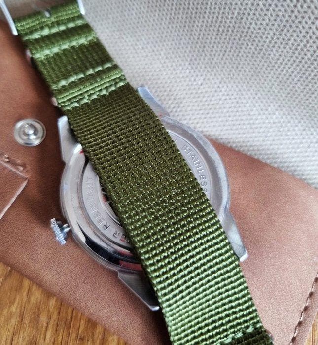 Zeno-Watch Basel - Pilot - Swiss Made - Sapphire - Gift Set, Bijoux, Sacs & Beauté, Montres | Hommes