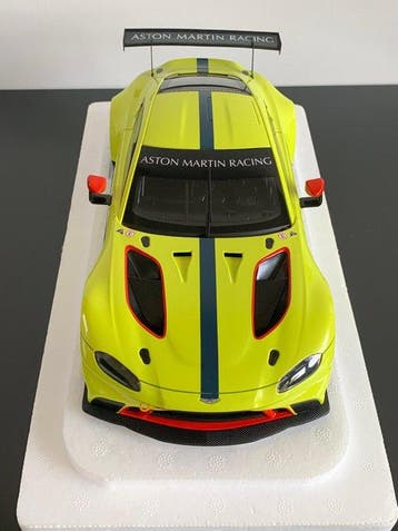 Autoart 1:18 - Model raceauto - Aston Martin Vantage GTE Le