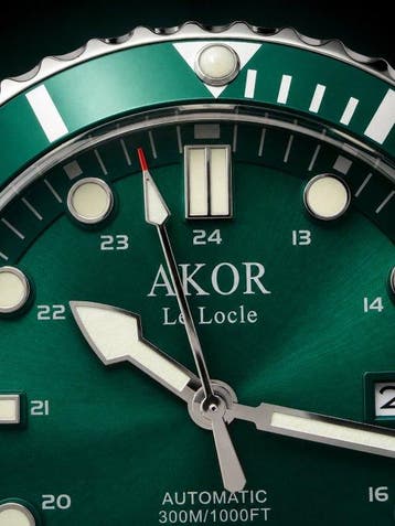 AKOR Le Locle - Emerald Diver Automatique - Homme - 2026, Nieuw