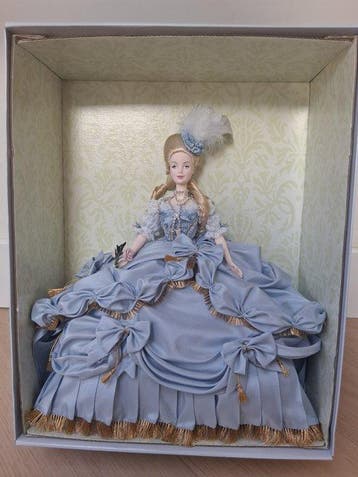 Barbie - Barbiepop Women of Royalty - Marie Antoinette -