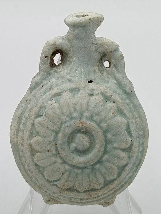 Ancient Egyptian Faience New Years flask, 26th Dynasty - 57, Verzamelen, Mineralen en Fossielen