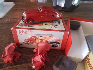 Schuco - Voiture miniature (2) - Schuco garage set met auto