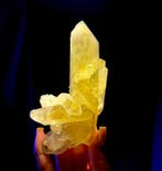 362 g Attrayant QUARTZ var CITRINE grappe de cristaux