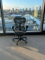 Refurbished Herman Miller Mirra - Hoge Kortingen, Verzenden, Zwart, Zo goed als nieuw, Bureaustoel
