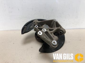 Fusee rechts-achter Volkswagen Passat O245611