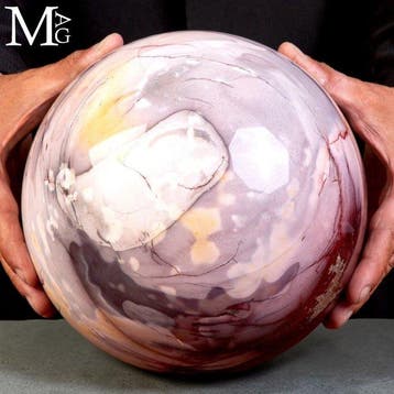 Mookaite Jasper Gigantische Bol - Een met een levendig