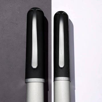 Pelikan - Set Epoch P362 (Pluma) y K360 (Bolígrafo) -, Verzamelen, Pennenverzamelingen, Nieuw