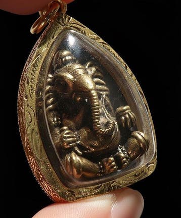 Succesgenoot - Gouden reliekhouder van Ganesh - Zegen,
