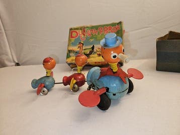 S&E - Mechanical Duck Family Parade Toy, Boxed - Opwindbaar