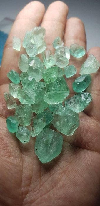 Cabochon-kwaliteit natuurlijke zeldzame groene kleur