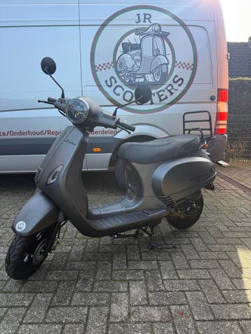 ScooterA-klasse (Geen Rijbewijs Nodig!), Vélos & Vélomoteurs