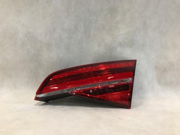 Audi A8 D4 2014-2018 rechter binnen LED achterlicht USA, Verzenden