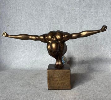 Beeld, Olympian man - 20 cm - Hars