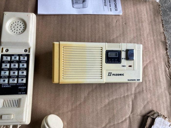 Analoge telefoon (22) - Plastic - telefonieapparatuur, Games en Spelcomputers, Spelcomputers | Overige Accessoires