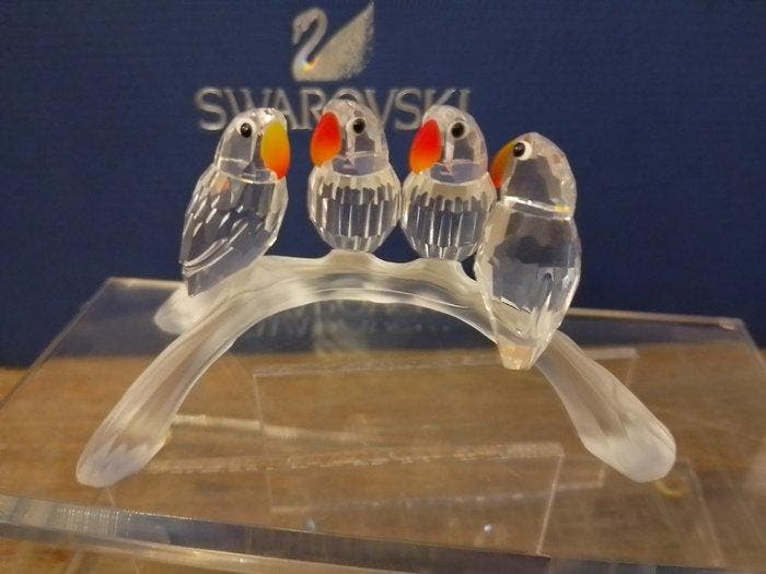 Swarovski - Beeldje - Baby Lovebirds - 199123 - Box +, Antiek en Kunst, Curiosa en Brocante