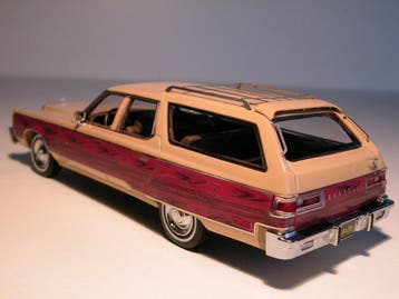 Neo Scale Models 1:43 - Modelauto - 1976 Chrysler