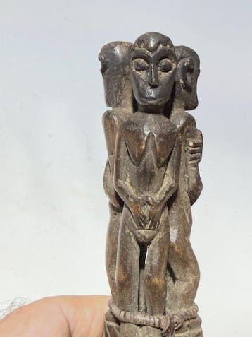 Lot de trois amulettes ( original) - Bornéo - Indonésie, Antiek en Kunst