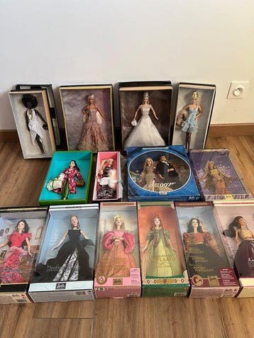 Barbie - Barbiepop Collection of 14 Barbie Collector Dolls
