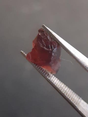 Rough Garnet - 1.421 ct - pyrope almandite - unheated - red, Verzenden