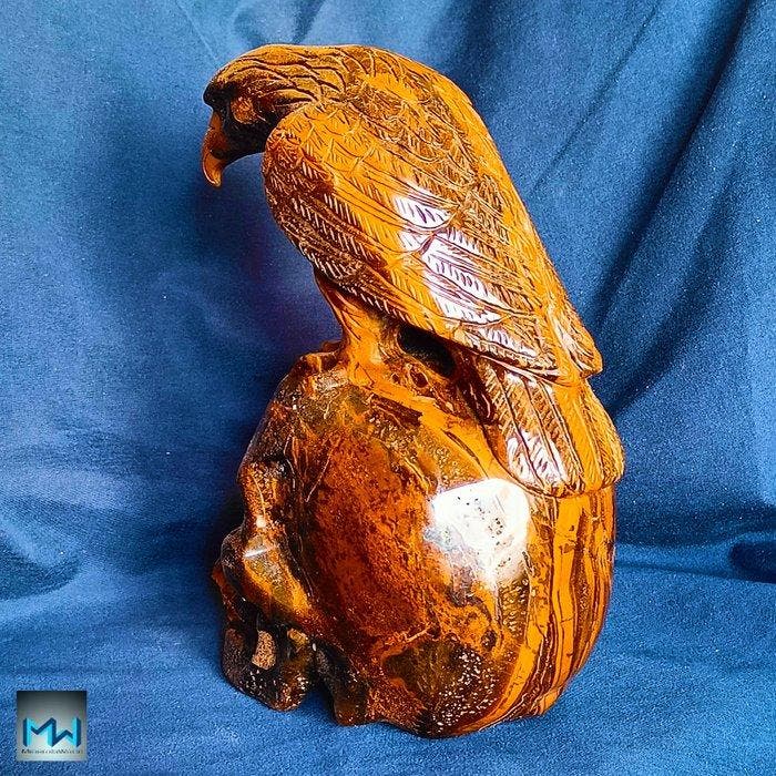 Sculptuur van een kraai op een menselijke schedel, met de, Verzamelen, Mineralen en Fossielen
