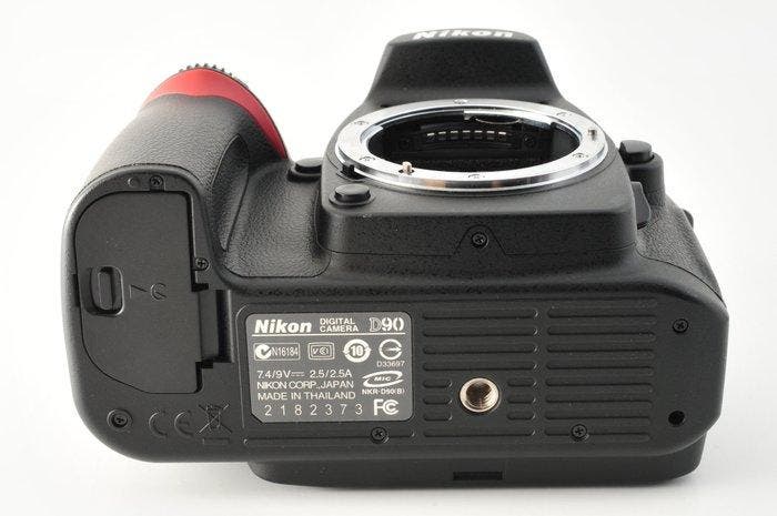 Nikon D90 DSLR (Shutter Count : 800) [#774] Digitale camera, TV, Hi-fi & Vidéo, Appareils photo analogiques