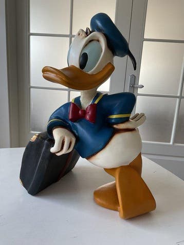 Disney - Figurine - Donald Duck mit Reisekoffer XXL - résine, Verzamelen, Disney, Nieuw