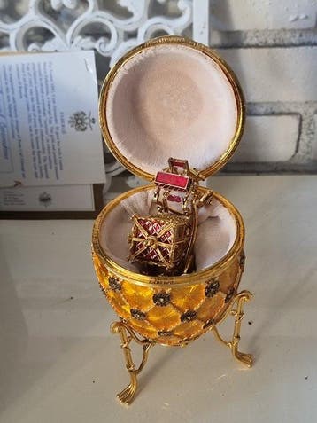 Œuf Fabergé - Oeuf de couronnement Fabergé , calèche royale,