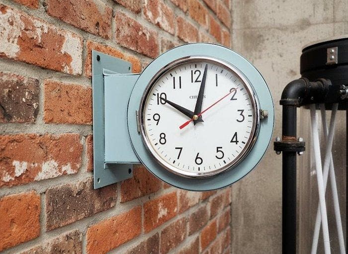 Horloge murale - Acier - 1990-2000 - Citizen à double face, Antiek en Kunst, Kunst | Designobjecten