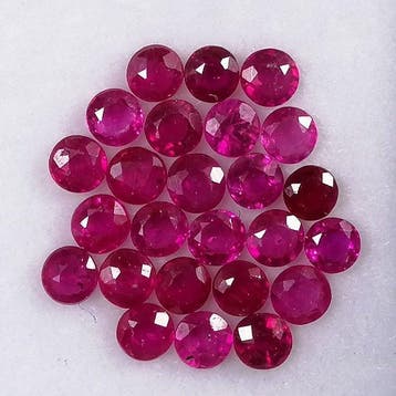 25 pcs Rouge Rubis - 2.47 ct - Instituto Gemólogico Español, Nieuw