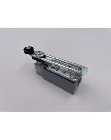 RS PRO 902-6896 Verstelbare rolhevel-eindschakelaar, Verzenden