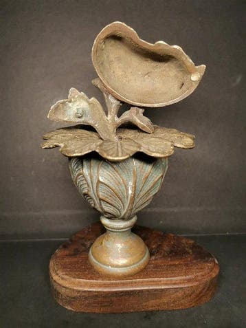 Decoratief ornament - Europa - chrysantvormig