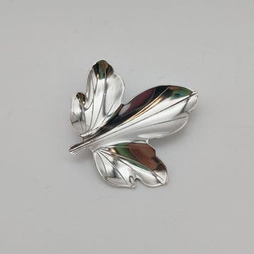 Sans prix de réserve - Hermann Siersbol - Broche Argent