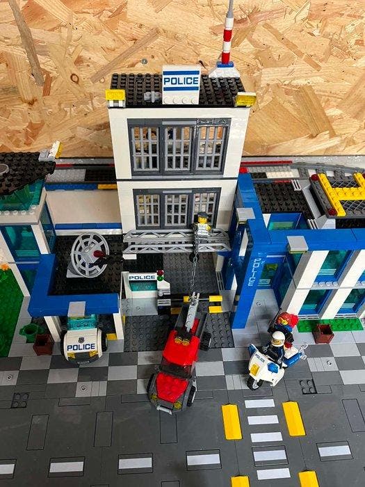 Lego Set - 60047 - City - Police Station, Kinderen en Baby's, Speelgoed | Duplo en Lego