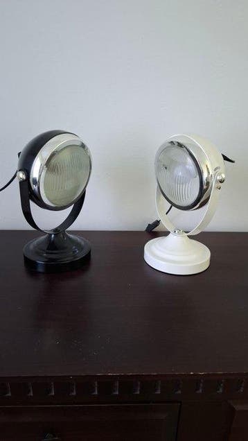 Lampe de table - Métal, plastique - Un phare