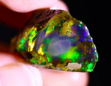 50,5 ct - Prachtige natuurlijke kristalopal - Ruw -