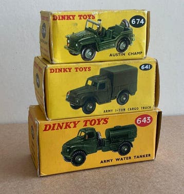 Dinky Toys 1:43 - Model militair voertuig (3) - Austin, Nieuw