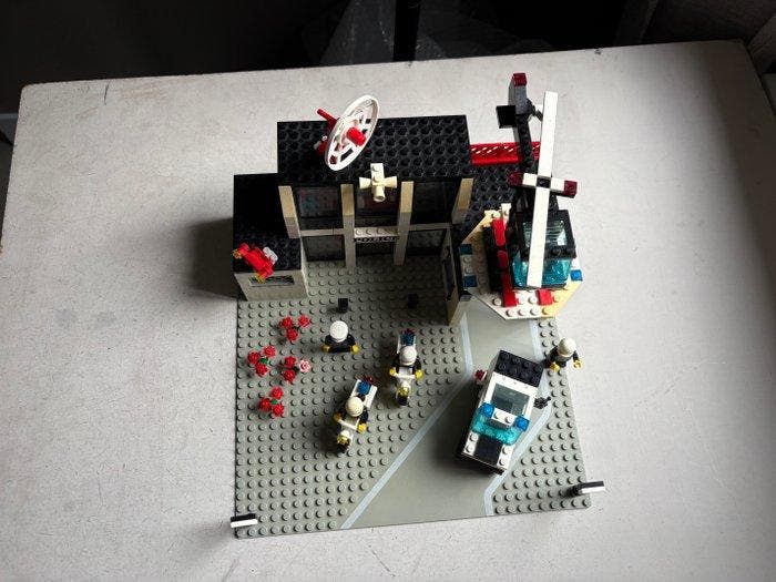 Lego - Police - 6386 - Police Command Base, Enfants & Bébés, Jouets | Duplo & Lego