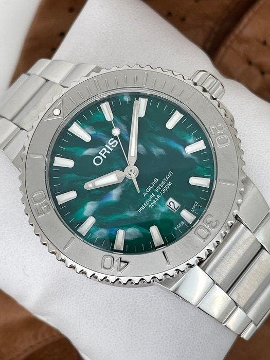 Oris - Aquis Date X Bracenet Automatic - 01 733 7730 4137-07, Bijoux, Sacs & Beauté, Montres | Hommes