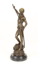 Figuur - A BRONZE SCULPTURE OF DAVIDS VICTORY OVER GOLIATH