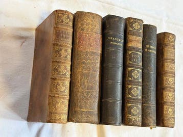 Verzameling van 6 antieke Latijnse religieuze boeken uit de