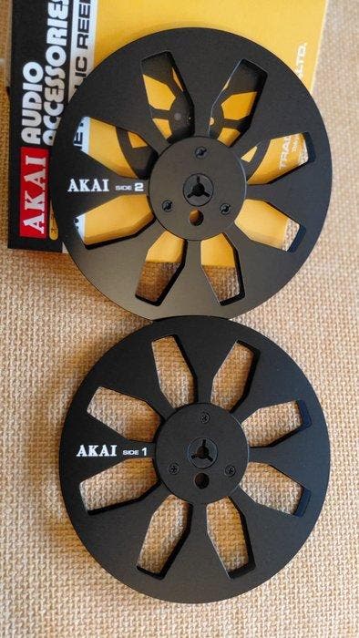 Akai - R-77M-J 7inch Black Metal Reel-to-reel audio, Audio, Tv en Foto, Radio's